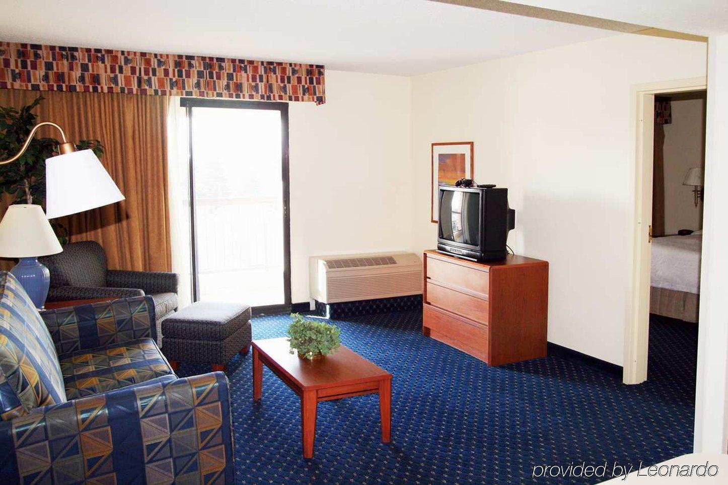 Hampton Inn & Suites Denver-Cherry Creek Room photo